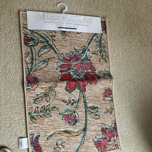 Impressions Floral Tapestry Rug with Red and Green 20x30